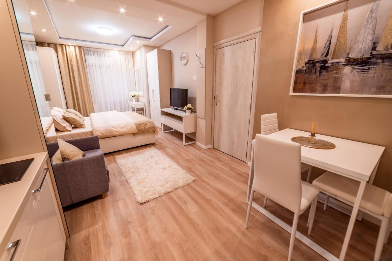 Ivi Place Apartments Novi Sad Eksteriør billede