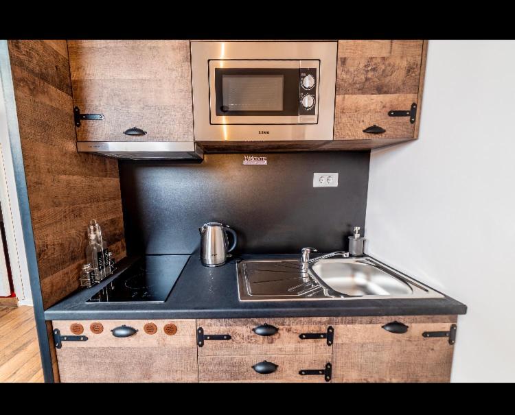 Ivi Place Apartments Novi Sad Eksteriør billede